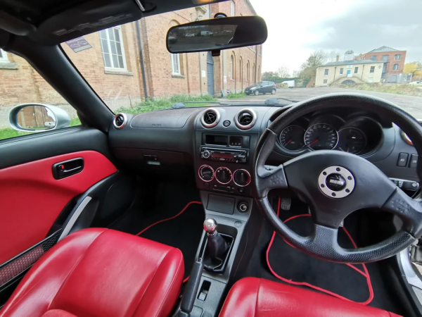 微型雙座敞篷跑車，大發Copen年輕人的第一臺敞篷車