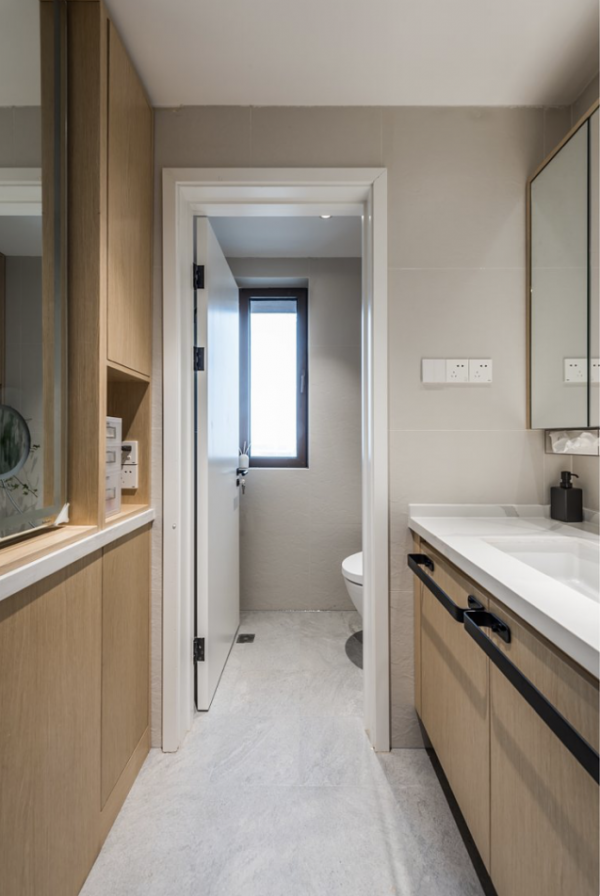 當我換房時，必須買一套複式樓。從他家的裝飾中學習實在太完美了