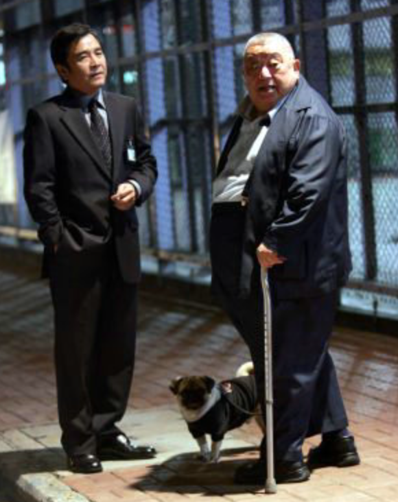 他是王晶的父親，港片的祖師爺，去世時能讓謝賢黃日華為其扶靈