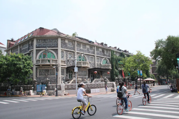 全域旅遊 | 猜猜小洋樓有多少種顏色？