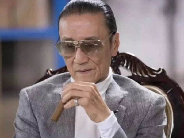 謝賢的心酸：談到兒子謝霆鋒離婚止不住流淚，怕謝霆鋒走我老路