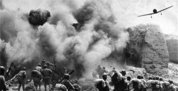 升遷最慢的紅軍師長，20年來從未上升一級，55年授銜時難倒羅榮桓