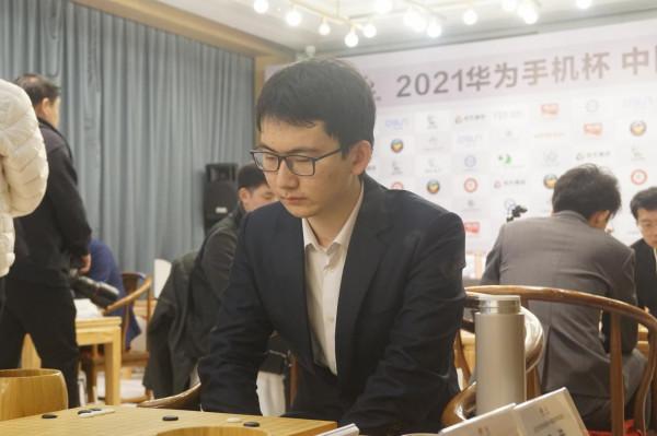 2021圍甲季後賽第二輪第2場圖集：柯羋辜丁頂尖對抗