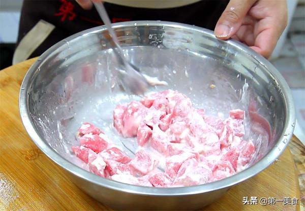 一個西瓜,一碗剩米飯,教你不一樣的拌飯,色澤金黃,清涼爽口 一個西瓜,一碗剩米飯,教你不一樣的拌飯,色澤金黃,清涼爽口