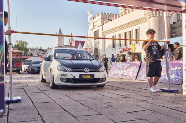 「活動聚會」世界公園潮車節 低趴改裝車一次看個夠
