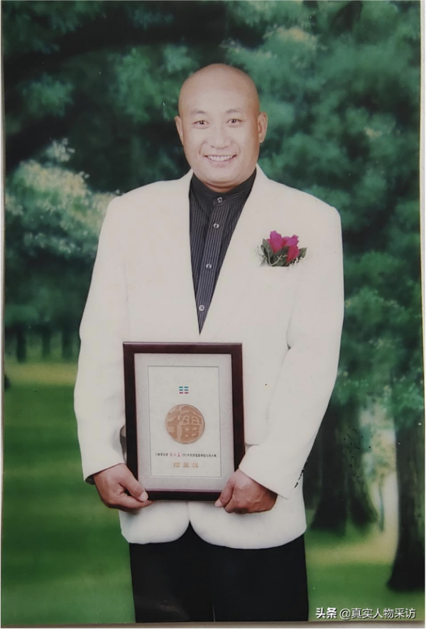 我,兩期《梨園春》擂主,因安分守己,錯過財富,63歲還在求生存 我,兩期《梨園春》擂主,因安分守己,錯過財富,63歲還在求生存