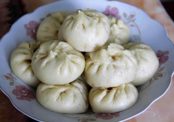 蒸包子和饅頭，記住3個訣竅，個個蓬鬆暄軟，關鍵是不塌陷不死麵