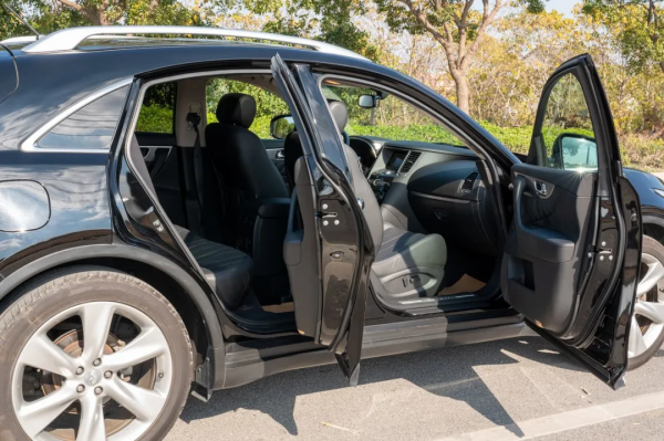 愛好者的成就裡，需要一輛大排自吸——二手英菲尼迪FX35