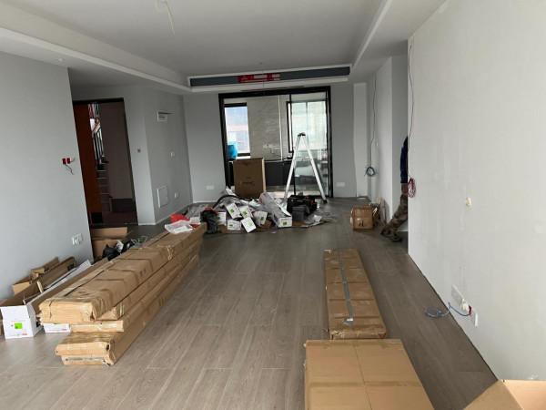 1月27號開始櫃子送貨，安裝