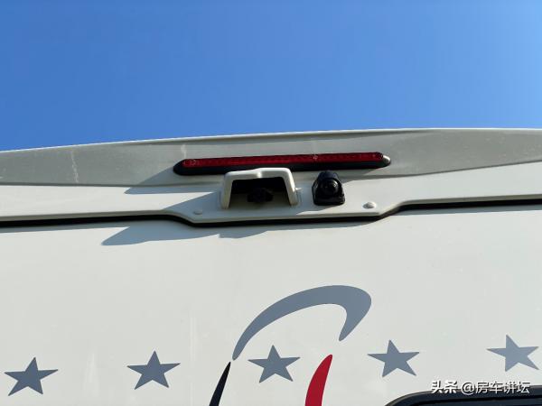 雲遊系列單拓展房車:大廠出品,國產依維柯官方指導價:41.49萬 雲遊系列單拓展房車:大廠出品,國產依維柯官方指導價:41.49萬