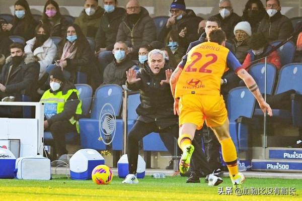 如何用一場典型穆氏戰術完勝真藍黑？且看穆里尼奧如何啟用新羅馬