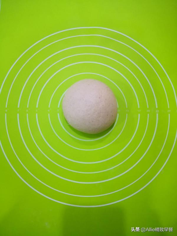 早餐不知道吃什麼？看看我家早餐，白玫瑰主食搭配雞絲蔬菜，完美