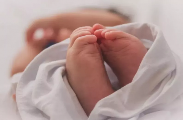 楓糖尿症？罕見病？新生兒出現楓糖味汗液或尿液，需多注意