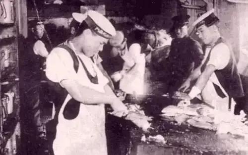 光米飯一次就能吃掉1.6噸 大和號戰列艦到底用什麼樣的鍋來煮飯? 光米飯一次就能吃掉1.6噸 大和號戰列艦到底用什麼樣的鍋來煮飯?