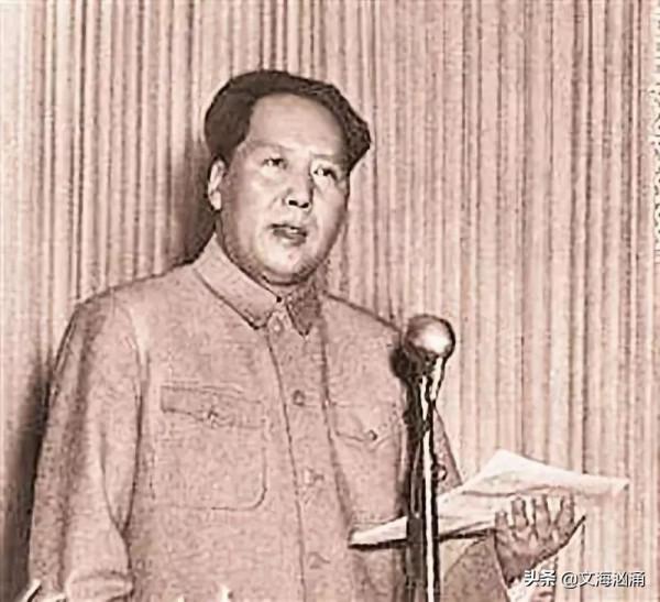 都說男兒有淚不輕彈,晚年的毛主席讀到這首詞為何突然放聲痛哭? 都說男兒有淚不輕彈,晚年的毛主席讀到這首詞為何突然放聲痛哭?