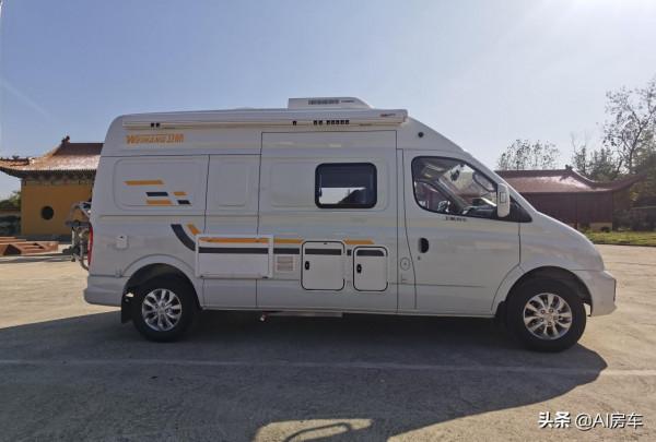 無中門衛航B型房車，帶大衣櫃、洗衣機和3人床鋪，堪稱空間魔術師