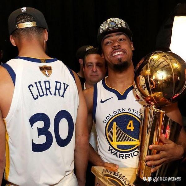 小托馬斯恐又悲催！庫克將為勇士試訓多天，湖人舊將或再聯手庫裡