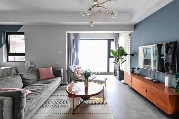 再有一套房，客廳還要&OpenCurlyDoubleQuote;7不裝&rdquo;，不是固執，而是簡約真的很實用