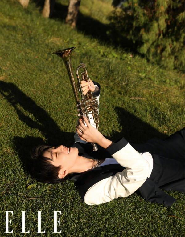 五大刊11月刊封面大賞 王俊凱楊洋李現劉雯Angelababy江疏影劉詩詩