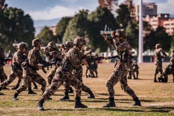 開展刺殺格鬥訓練 錘鍊官兵戰鬥血性