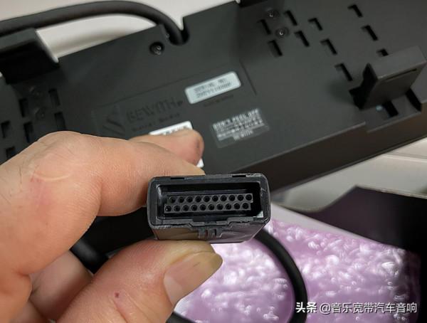奧迪Q7改裝必偉MM-1D線性PCM播放器和DAC STATE A6 數位音訊處理器​ 奧迪Q7改裝必偉MM-1D線性PCM播放器和DAC STATE A6 數位音訊處理器​