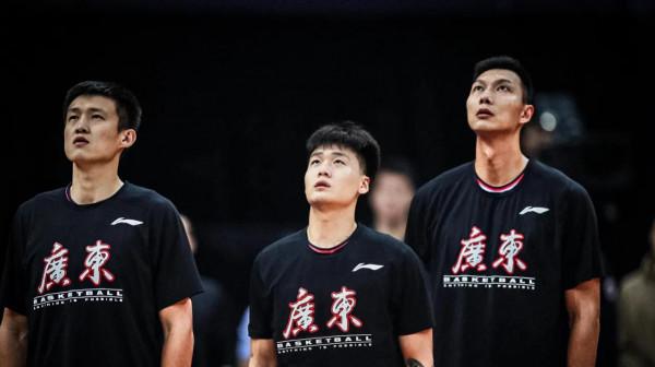 知恥後勇，廣東隊迎戰山西隊避免連敗，廣東三後衛輪流壓制菲爾德