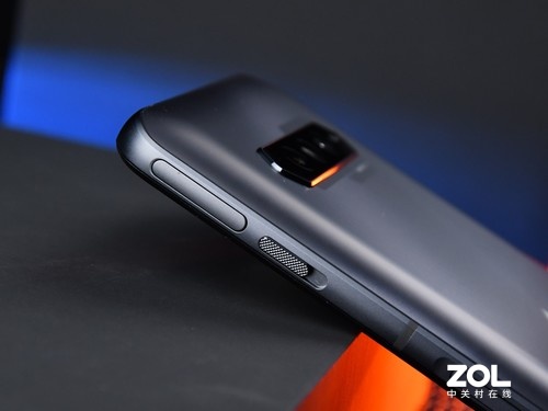 實體升降肩鍵+144Hz三星屏 黑鯊4S高畫質圖賞