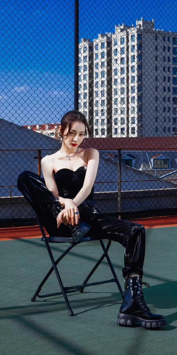 美到可以直接當桌布的圖＃迪麗熱巴＃