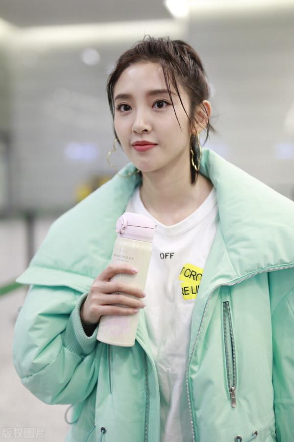 微笑女孩：唐藝昕