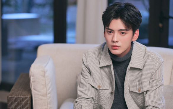 網劇《墨白》官宣開機，張雪迎首搭畢雯珺，演繹跨次元甜寵劇