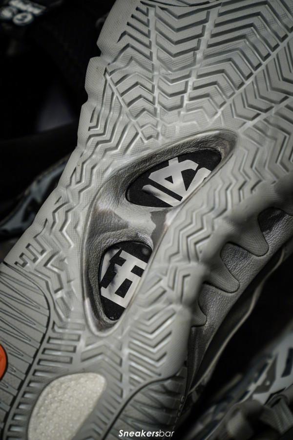 新品合集!李寧反伍聯名來襲,安踏水花3代夜光酷炫,匹克也挺帥 新品合集!李寧反伍聯名來襲,安踏水花3代夜光酷炫,匹克也挺帥