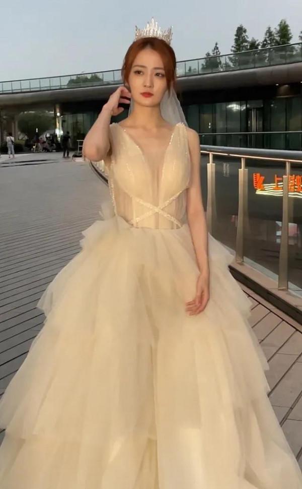 徐璐美照來啦……