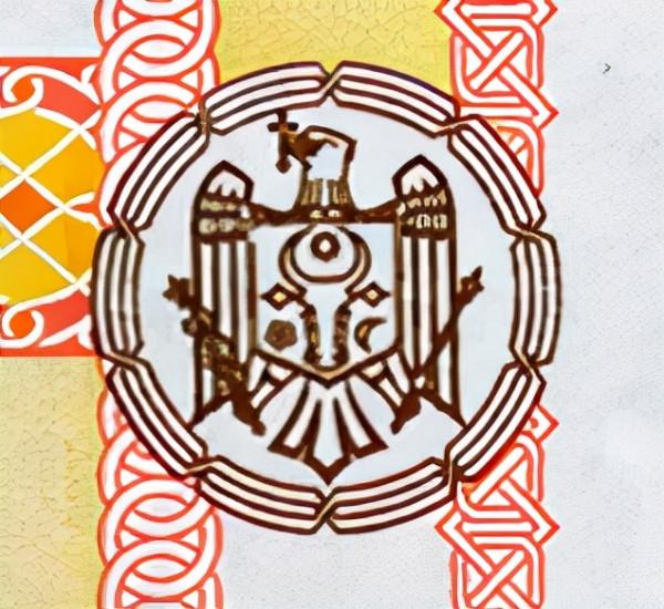 雄踞堅不可摧的蒂吉納城堡，再現斯特凡大公的輝煌戰功