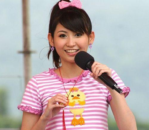 退圈嫁老實人?是誰改寫了“蝴蝶姐姐”簡愷樂的結局? 退圈嫁老實人?是誰改寫了“蝴蝶姐姐”簡愷樂的結局?