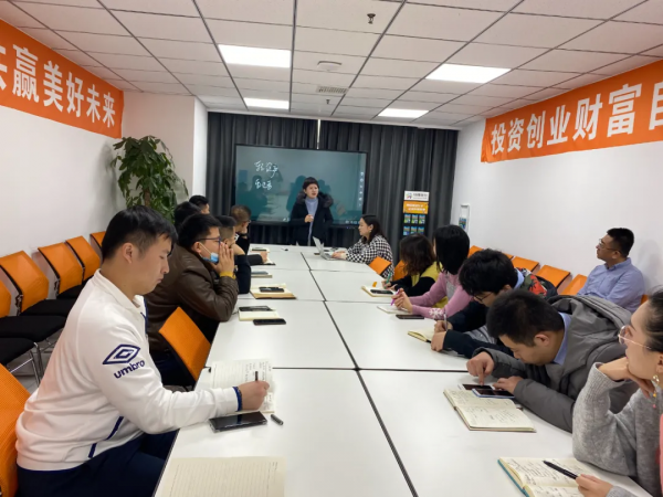 「結程十點資訊」新疆形成“2+N”冰雪旅遊產業發展新格局 「結程十點資訊」新疆形成“2+N”冰雪旅遊產業發展新格局