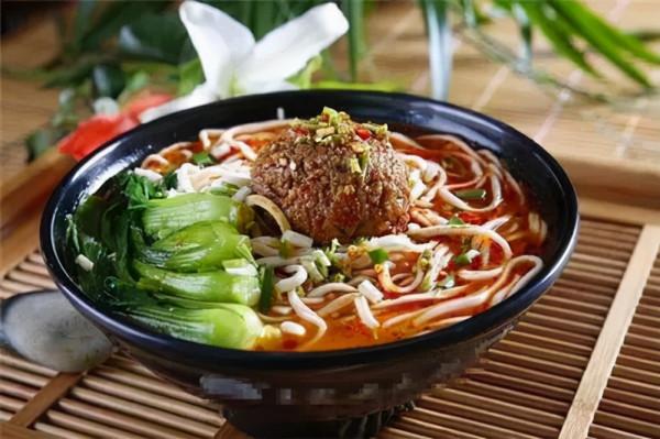 中國“15大面條”,南北平分秋色,你家鄉的麵條上榜了嗎? 中國“15大面條”,南北平分秋色,你家鄉的麵條上榜了嗎?