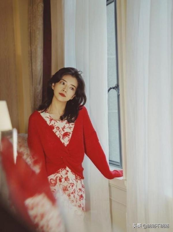 建議面板黃的女性,秋冬多穿這4個“高階色”,顯白減齡還洋氣 建議面板黃的女性,秋冬多穿這4個“高階色”,顯白減齡還洋氣