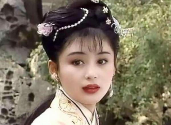 內地第一美人陳紅，年輕時究竟有多美？巔峰期曾豔壓10位頂級美人