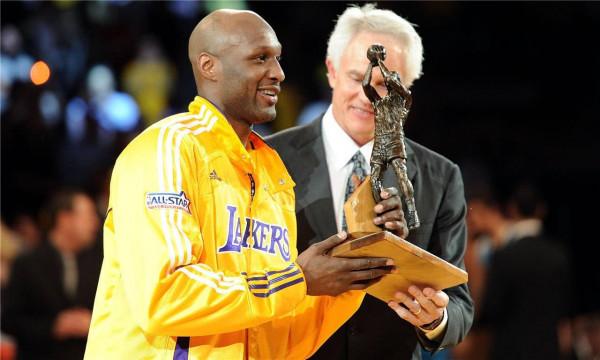 從一號位打到五號位,紫金軍的冠軍功臣,球技全能的左手魔術師 從一號位打到五號位,紫金軍的冠軍功臣,球技全能的左手魔術師