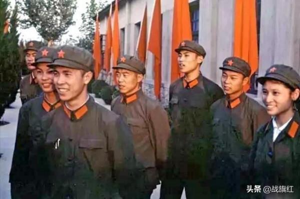 深山哨所戰士，手榴彈炸魚招呼學生連，味道鮮美一生難忘