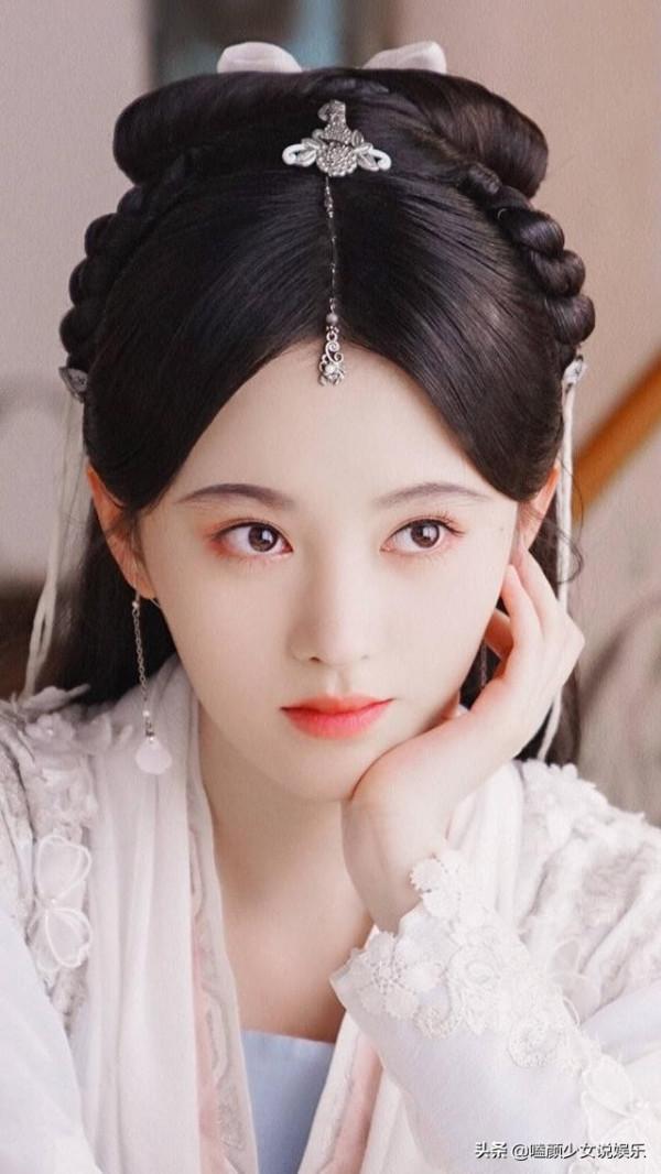 小紅靠捧,大紅靠命?錯了,換對造型立馬翻身 小紅靠捧,大紅靠命?錯了,換對造型立馬翻身