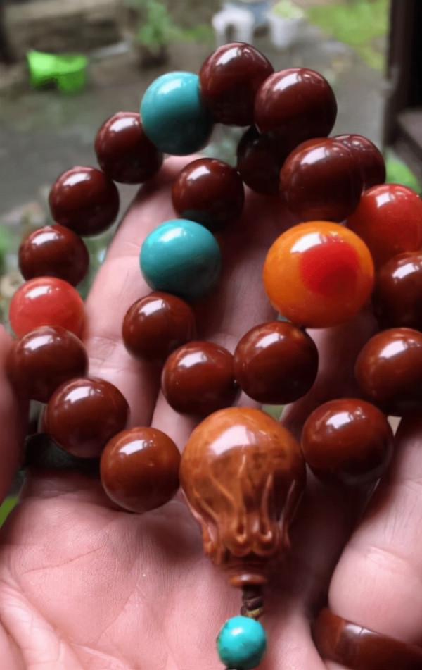 文玩手串介紹——橄欖核手串 文玩手串介紹——橄欖核手串