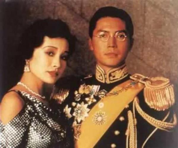 美國籍陳沖“轉讓”的雙胞胎怎麼樣了，或許從問答中可以找到答案