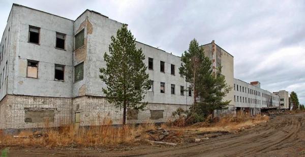 蘇聯遠東地區廢棄的杜加雷達