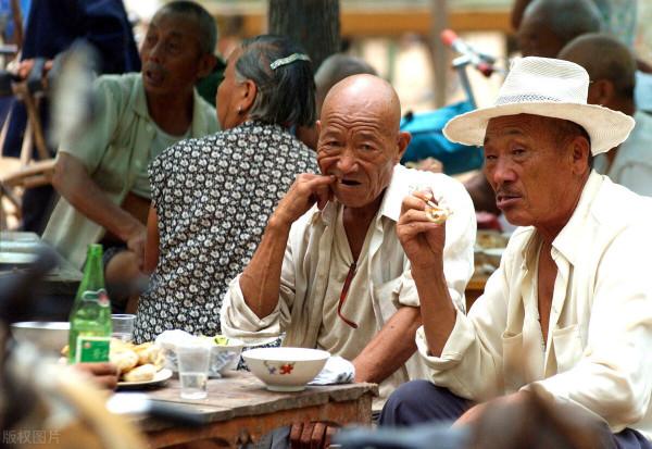 (散文)父親與酒 (散文)父親與酒