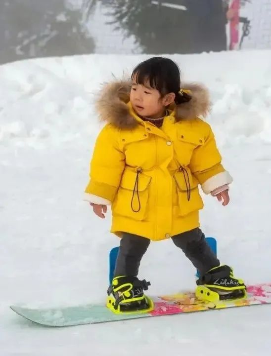 【圖說涼都】來玉舍雪山滑雪場，體會雪上飛舞！