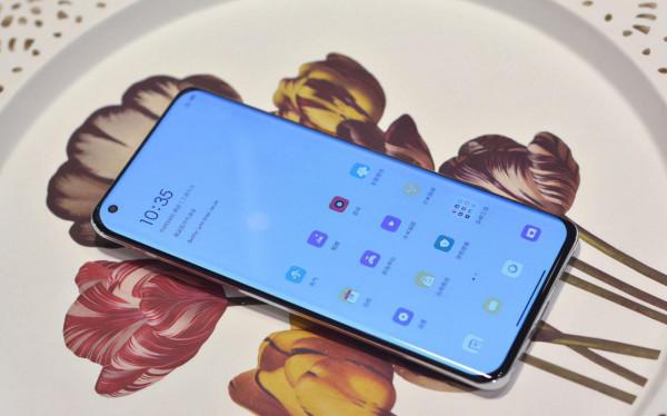 買手機不要摳搜，目前這4部旗艦機最值得買，暢玩三五年不卡頓