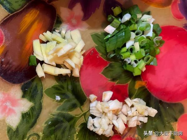 很四川！水煮肉片原來這麼簡單，麻辣味十足，色香味俱全