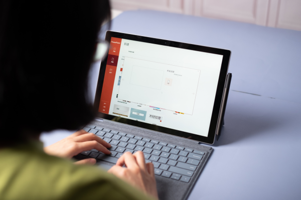 移動辦公的好夥伴,二合一電腦才更適合你 移動辦公的好夥伴,二合一電腦才更適合你