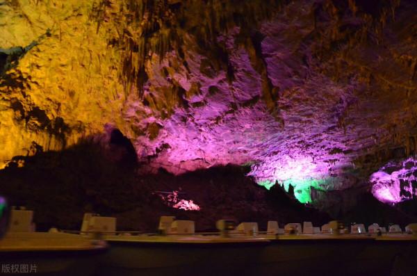 鐘乳石的形成過程 鐘乳石的形成過程